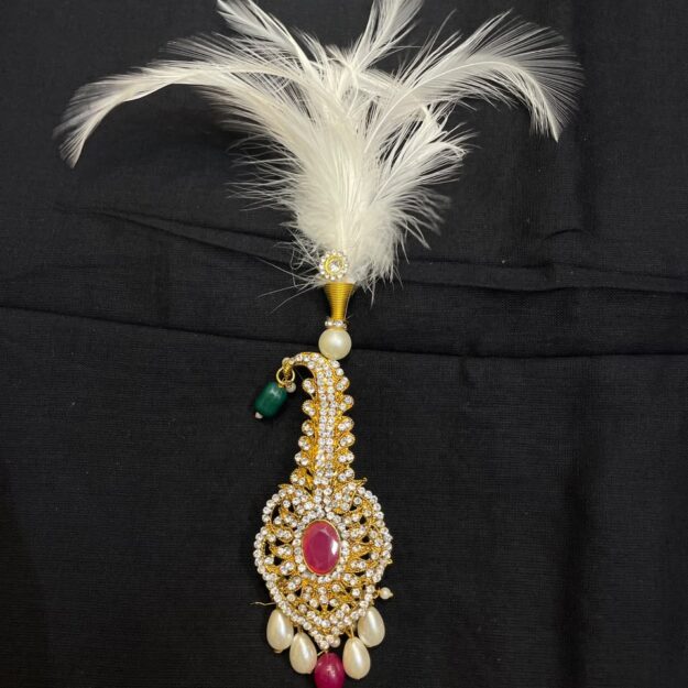 Pagdi Brooch
