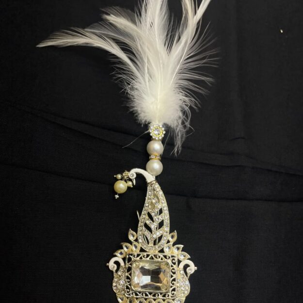 Pagdi Brooch