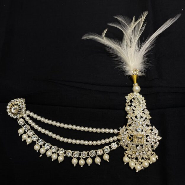 Pagdi Brooch