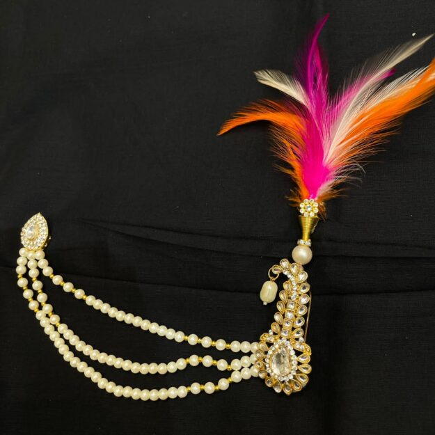 Pagdi Brooch