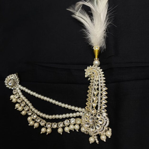 Pagdi Brooch